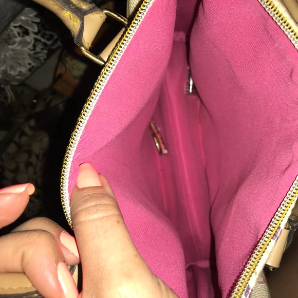 Victoria secret purse - Picture 4 of 5